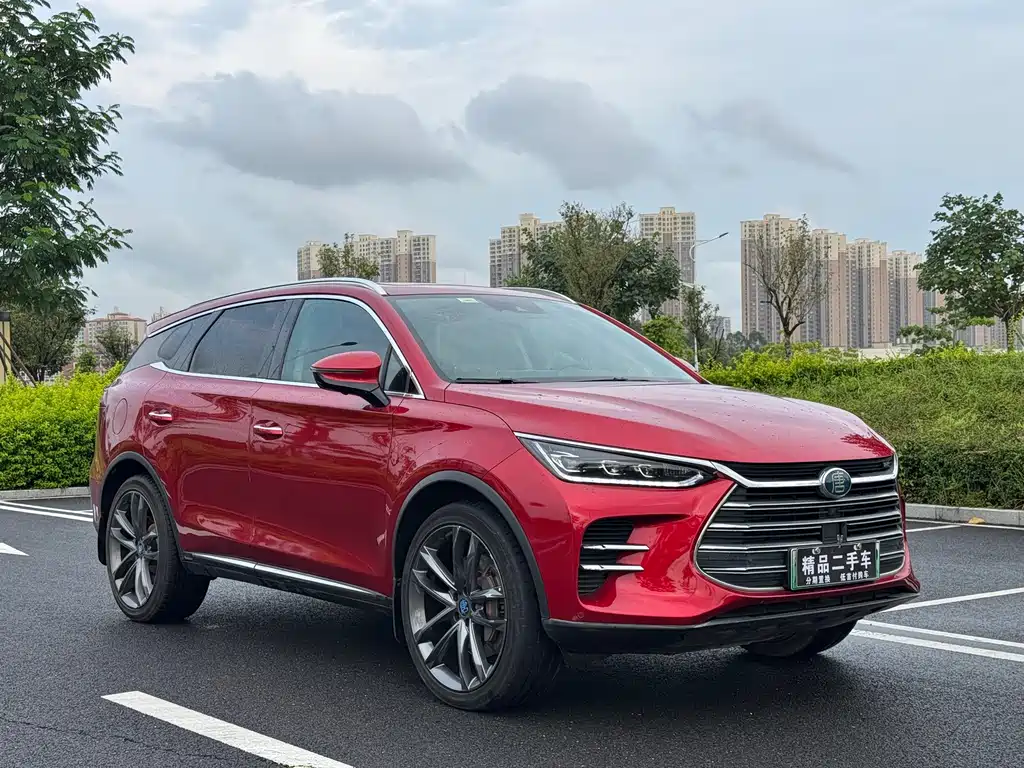Tang NEV DM 2.0 T Full-time 4 WD Connected Pioneer Leading 7-seat CN-VI