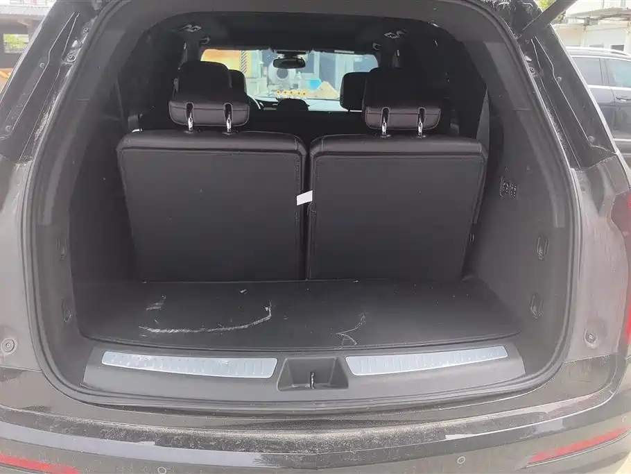 Cadillac XT6 2.0 T 7-seat 2 WD Luxury