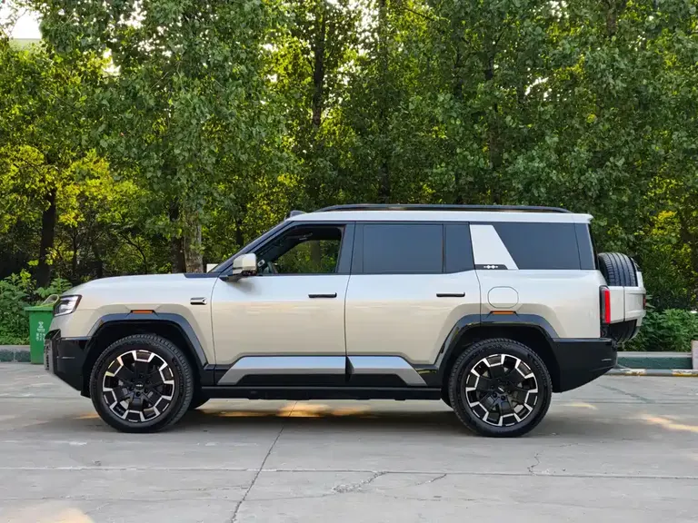 Fangchengbao Leopard 8 Brave Flagship 6-seat