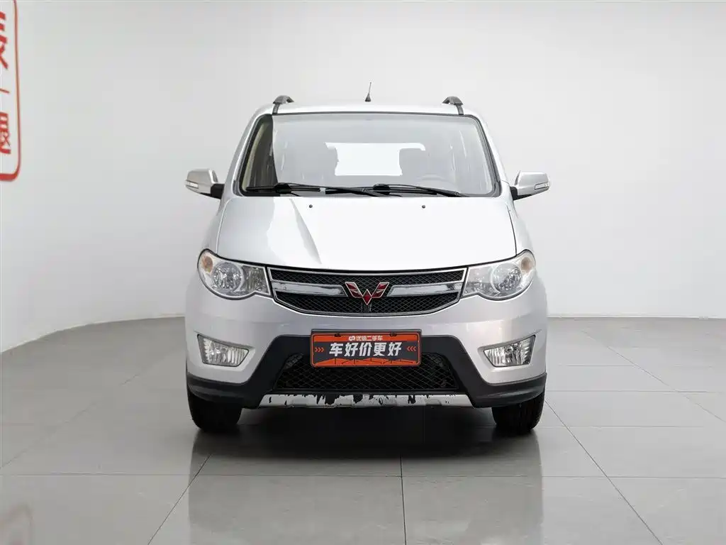 Wuling Hongguang 五菱宏光 2013款 1.2 L S舒适型国IV
