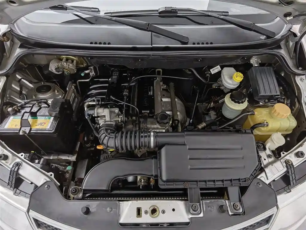Wuling Hongguang 五菱宏光 2013款 1.2 L S舒适型国IV