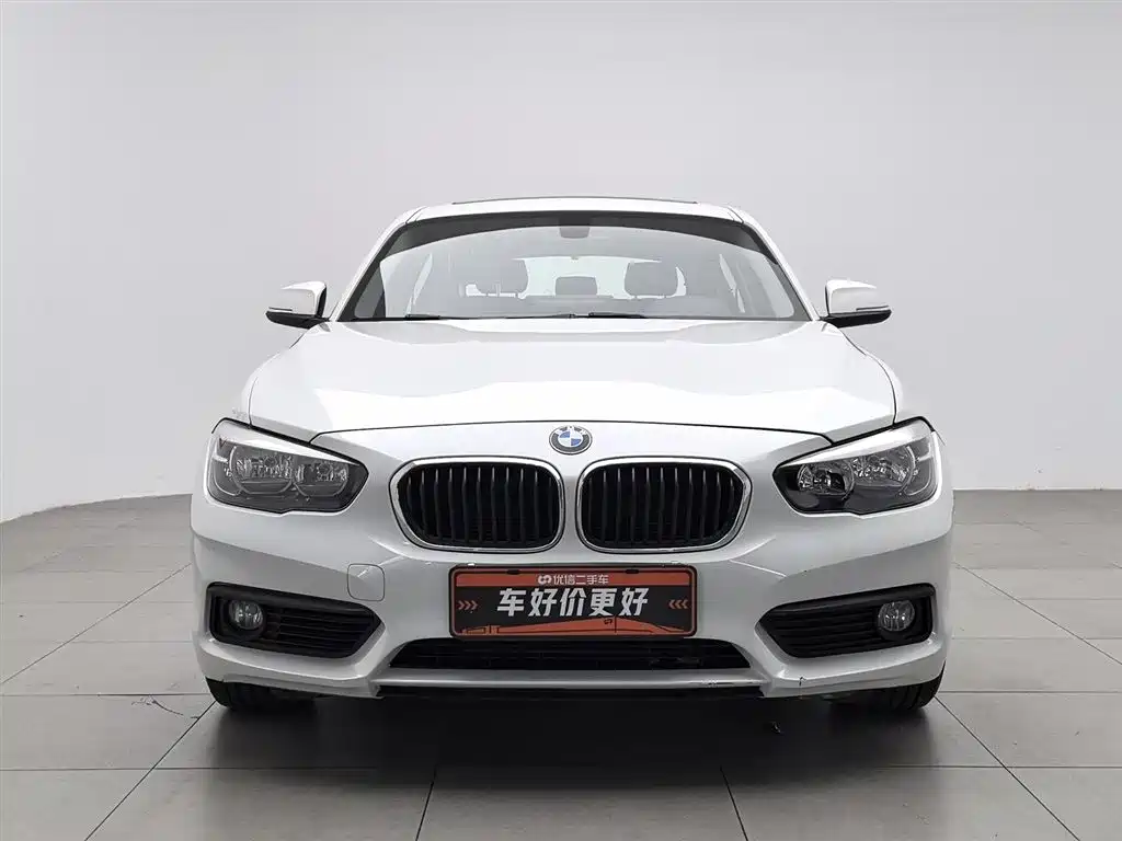 BMW 1 Series (Import) 118 i Leading