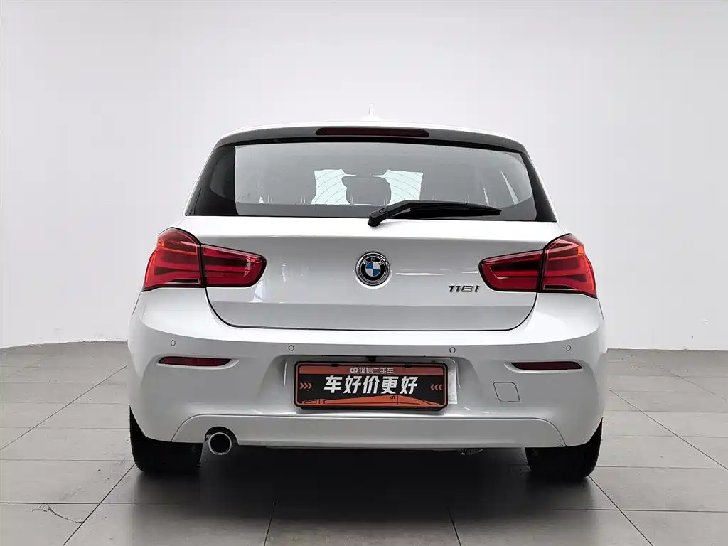 BMW 1 Series (Import) 118 i Leading