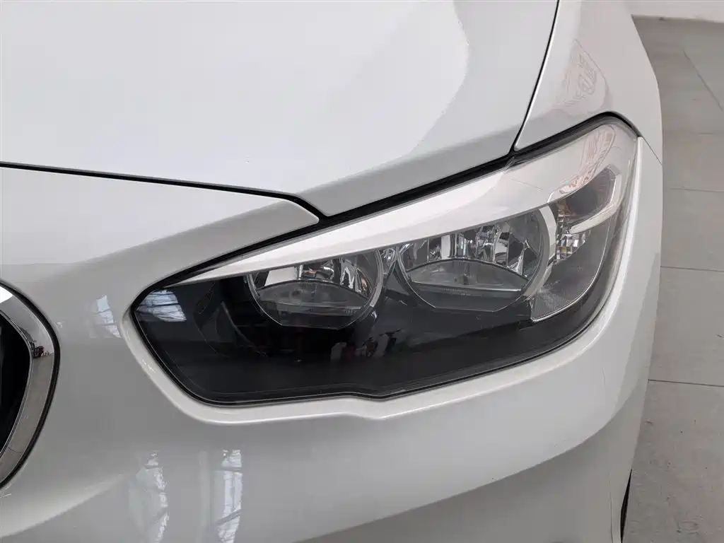 BMW 1 Series (Import) 118 i Leading