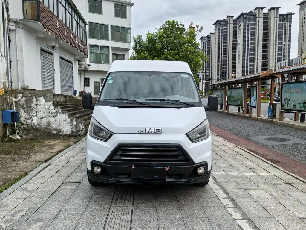 Transit Custom 2.8 T Commercial LWB Mid Roof 3-seatJX493