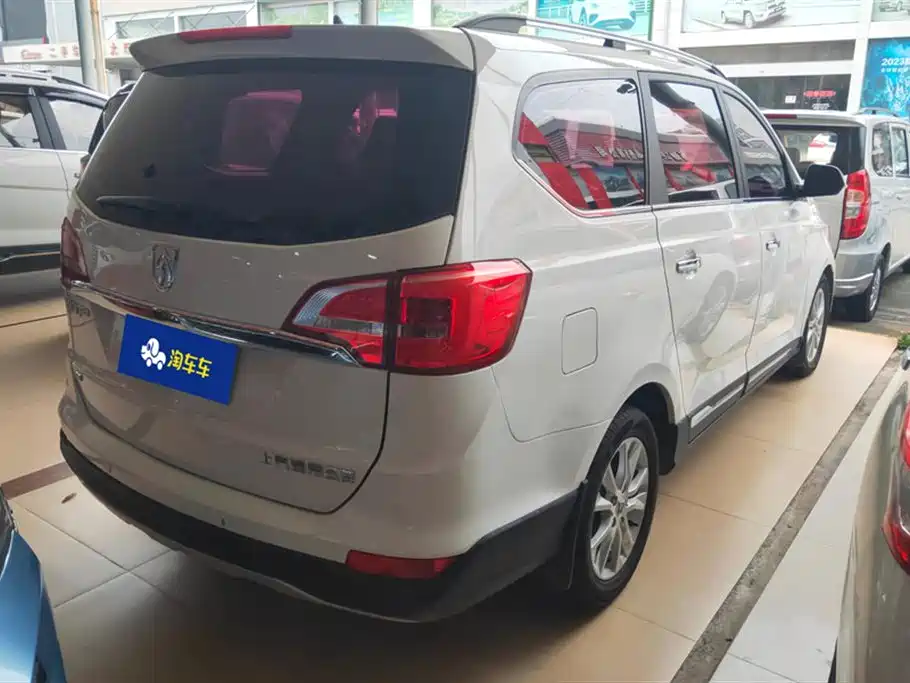 Baojun 730 1.5 T Manual Comfort 7-seat