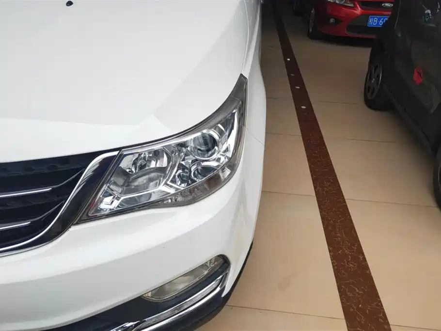 Baojun 730 1.5 T Manual Comfort 7-seat