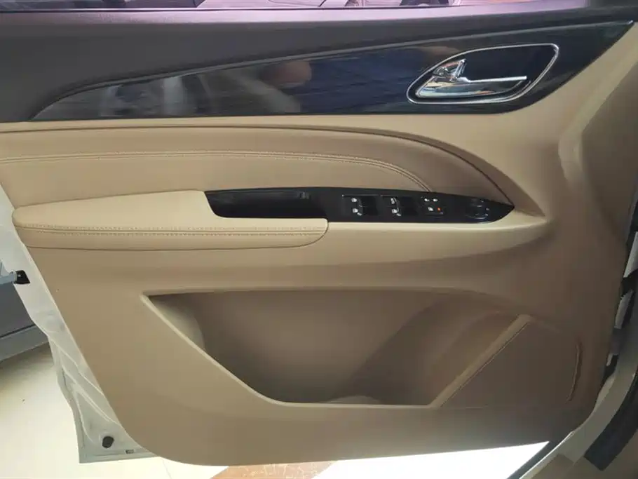 Baojun 730 1.5 T Manual Comfort 7-seat