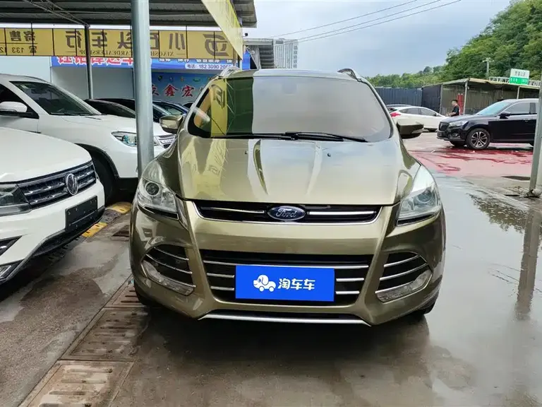 Ford Kuga 1.6 L GTDi 4 WD Elite