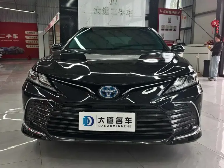 Toyota Camry Dual Engine 2.5 HG Luxury