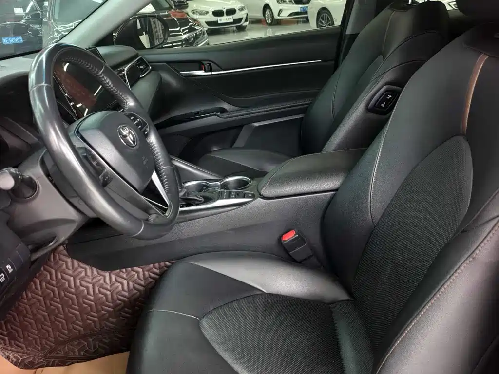 Camry Dual Engine 2.5 HG Luxury