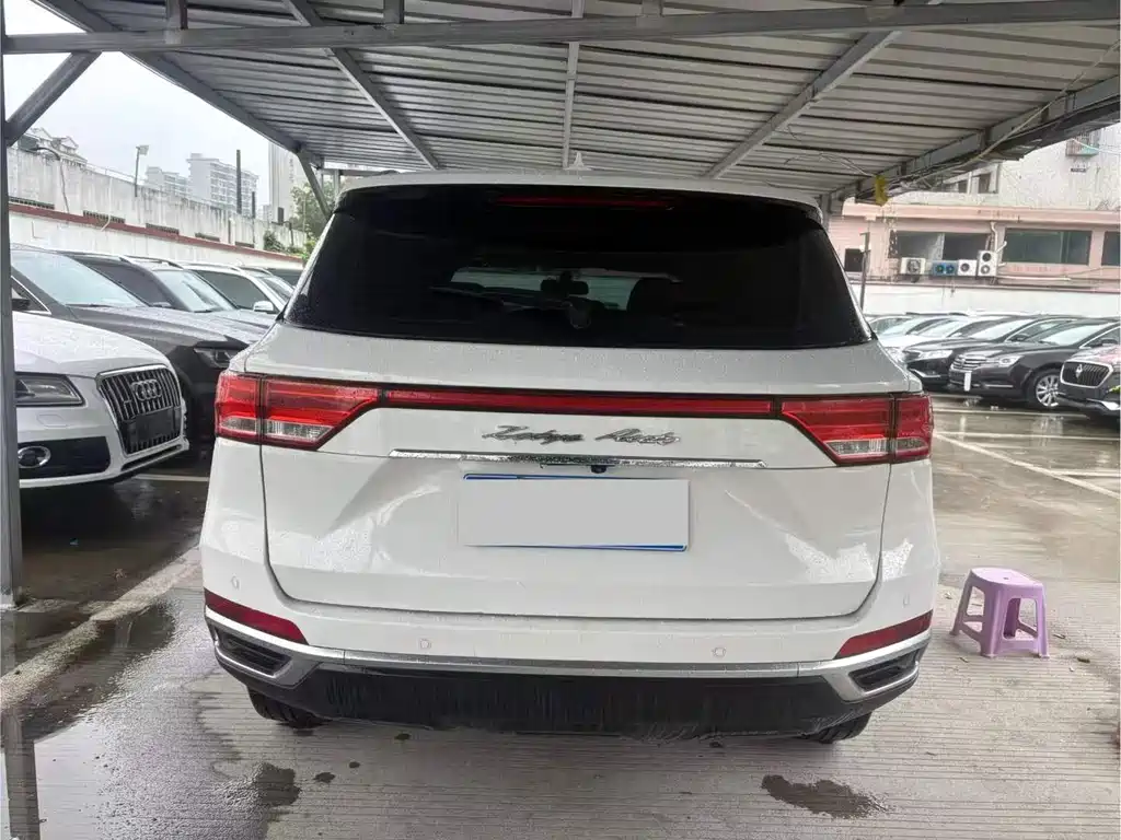 Zotye T500 1.5 T Auto Intelligent Connected Distinguished