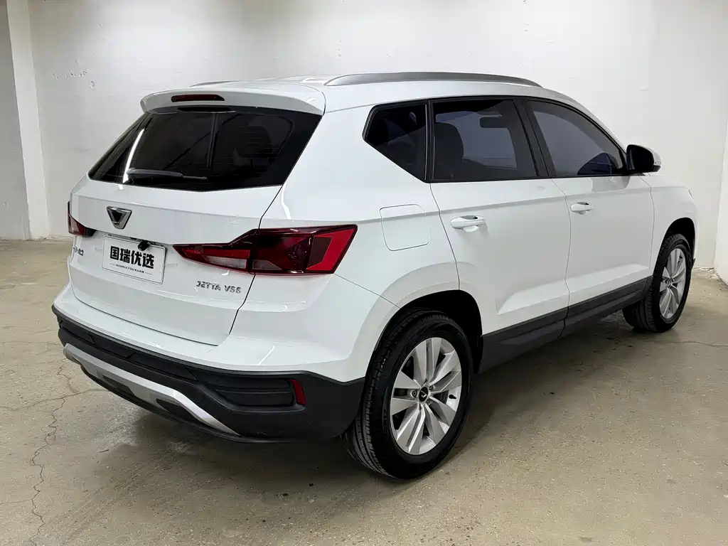 Jetta VS5 280 TSI Auto Progressive
