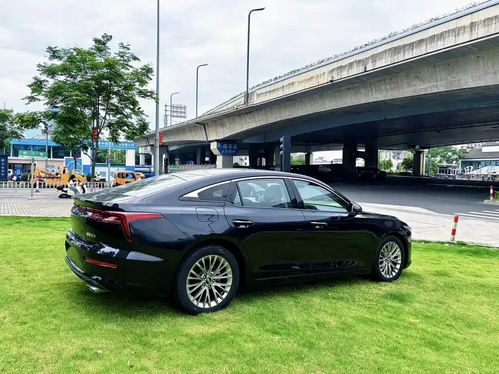 Besturn B70 3 rd Gen 1.5 T Auto Joy