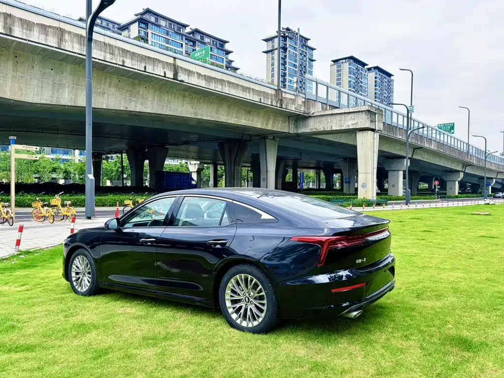 Besturn B70 3 rd Gen 1.5 T Auto Joy