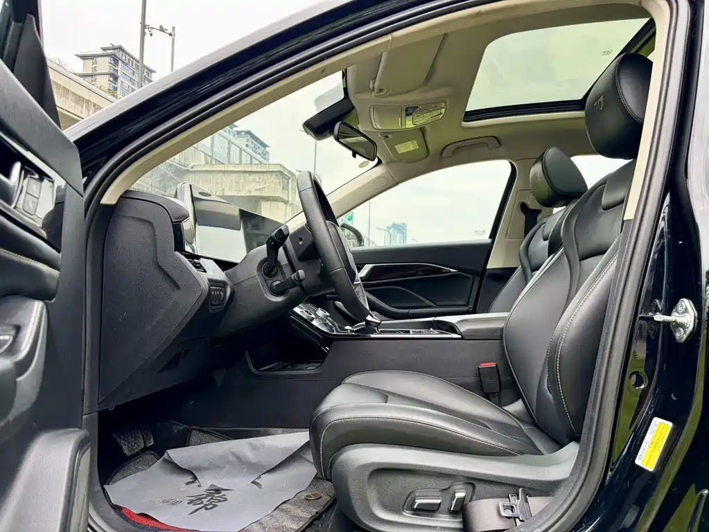 Besturn B70 3 rd Gen 1.5 T Auto Joy