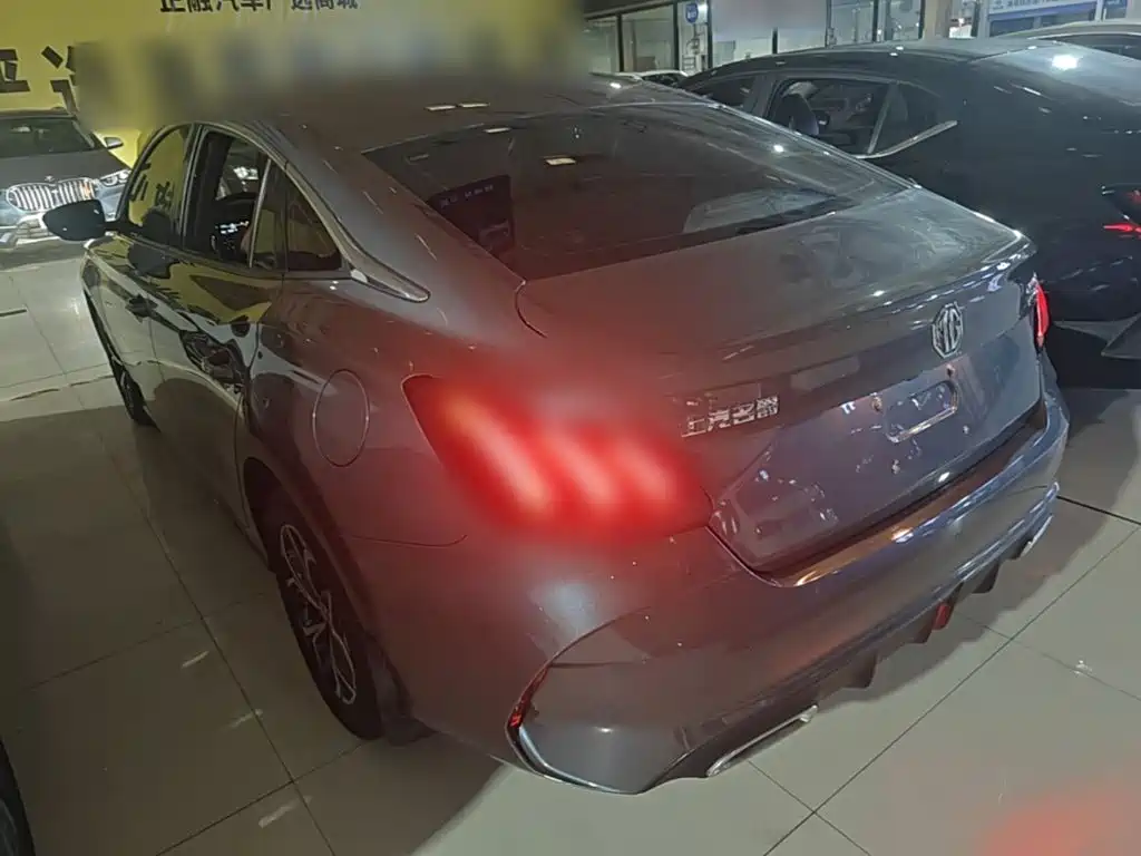 MG5 Facelift 180 DVVT CVT Youth Luxury