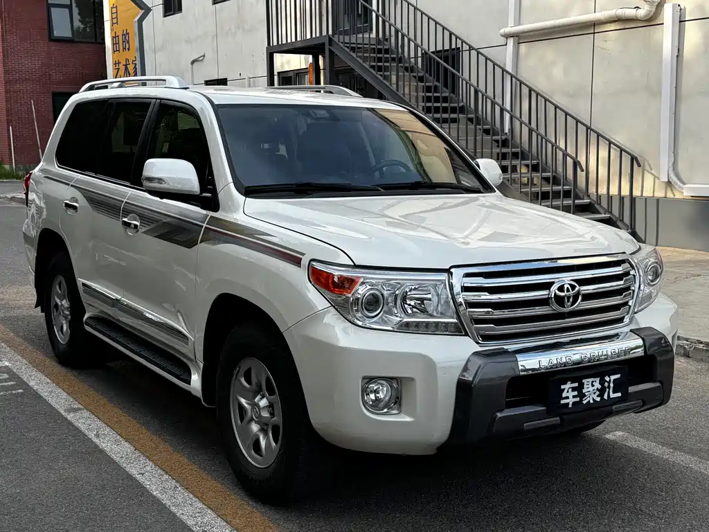 Land Cruiser (Import) Middle East