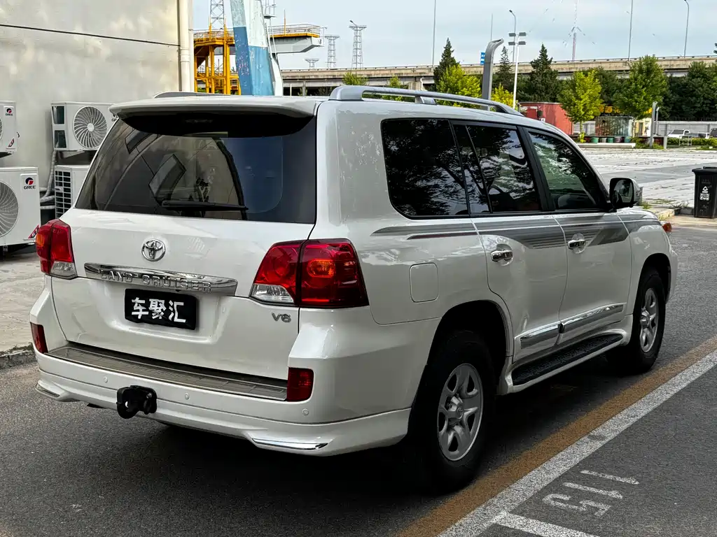 Land Cruiser (Import) Middle East