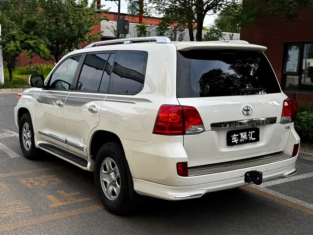 Land Cruiser (Import) Middle East