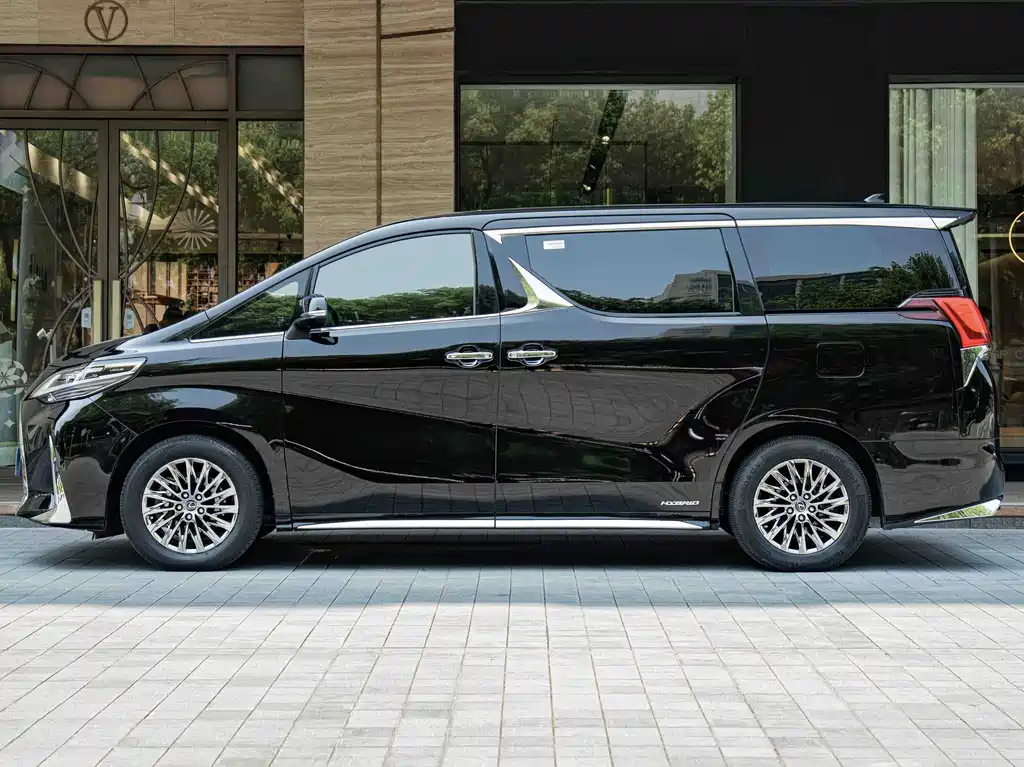 Lexus LM 300 h 7-seat Elegant