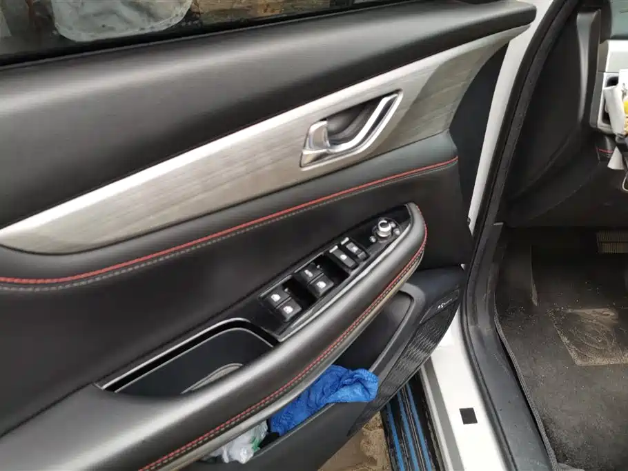 Changan CS75 Glory Million 280 T DCT Distinguished