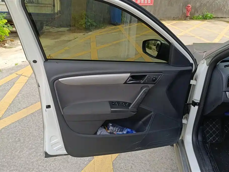 Gran Lavida 1.6 L Auto Style
