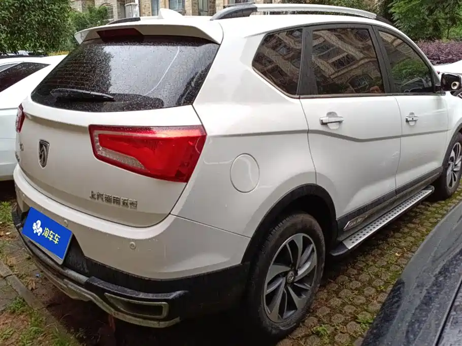 Baojun 560 1.8 L Manual Luxury