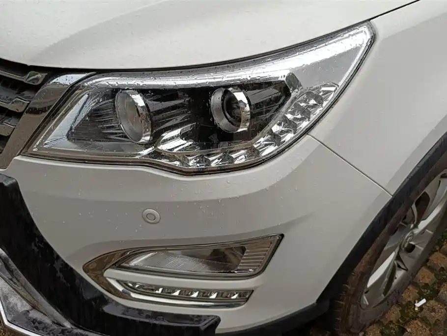 Baojun 560 1.8 L Manual Luxury