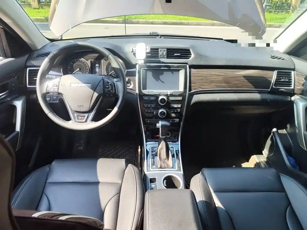 Haval H2 Red Label 1.5 T Auto 2 WD Luxury