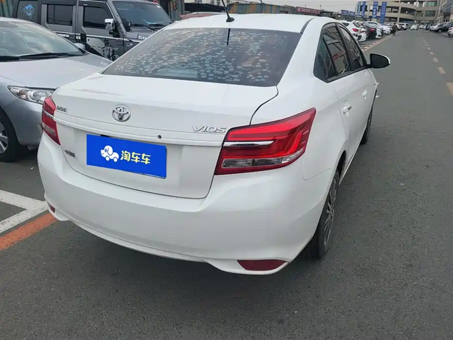 Vios 1.5 L CVT Creation