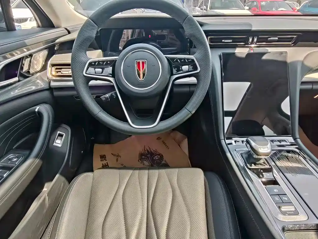 Hongqi H5 2.0 T Auto Connected Flagship