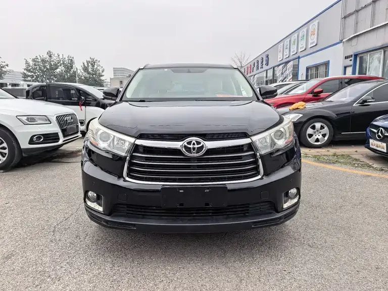 Toyota Highlander 2.0 T 4 WD Luxury 7-seat