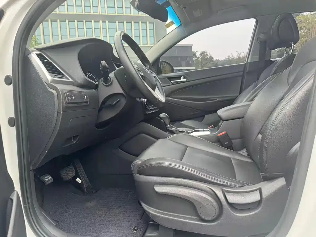 Tucson 1.6 T DCT 2 WD Intelligent