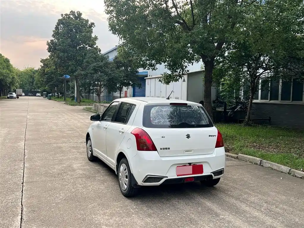 Swift 1.3 L Manual Value