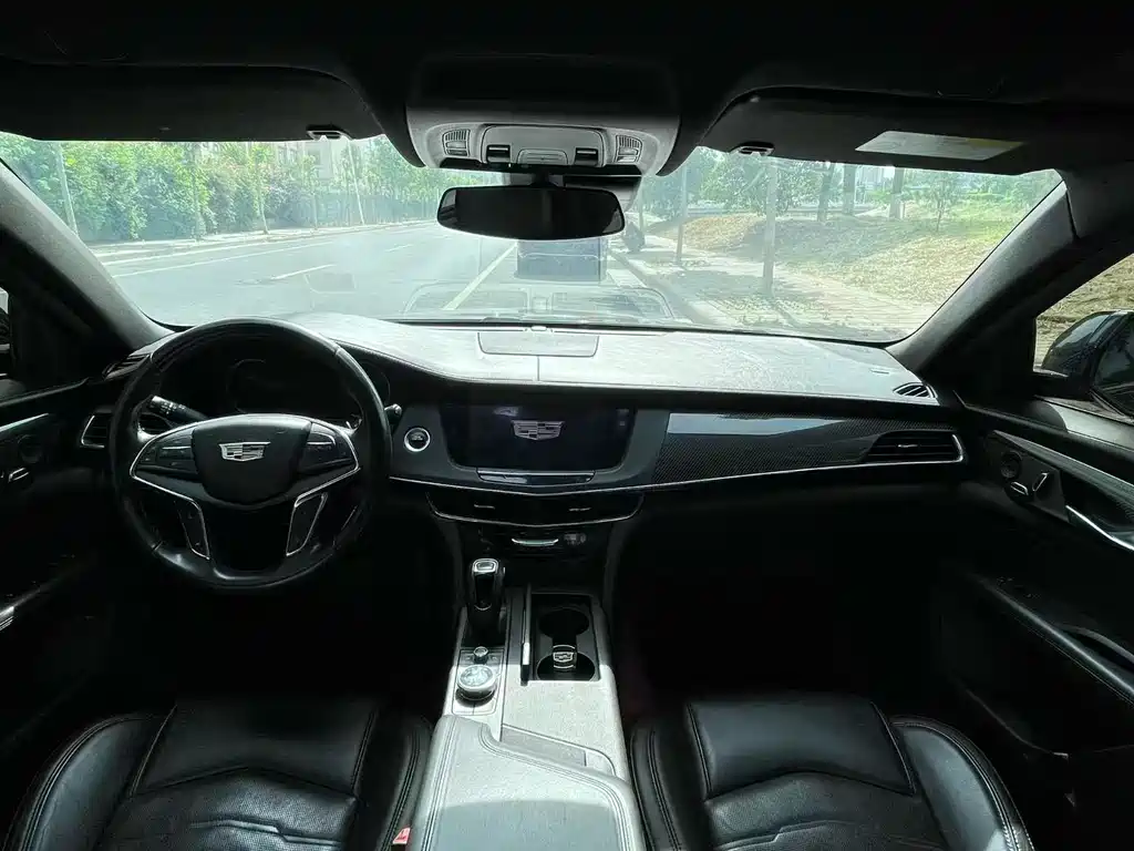 Cadillac CT6 28 T Leading Sport