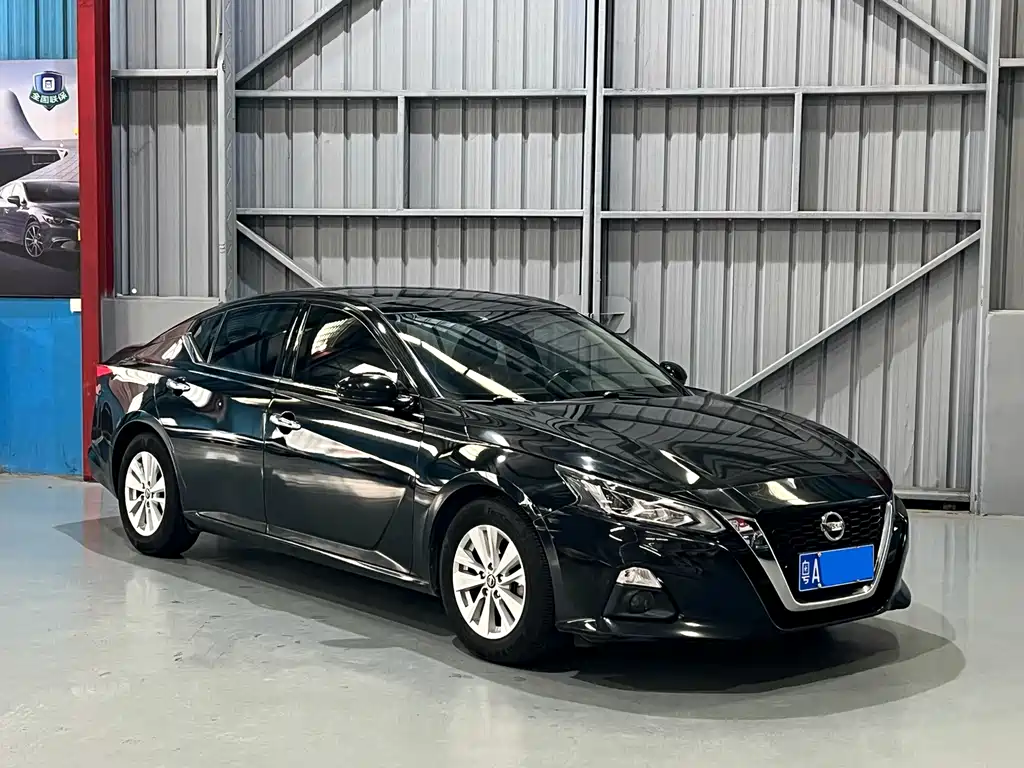 Teana 2.0 L XL Comfort