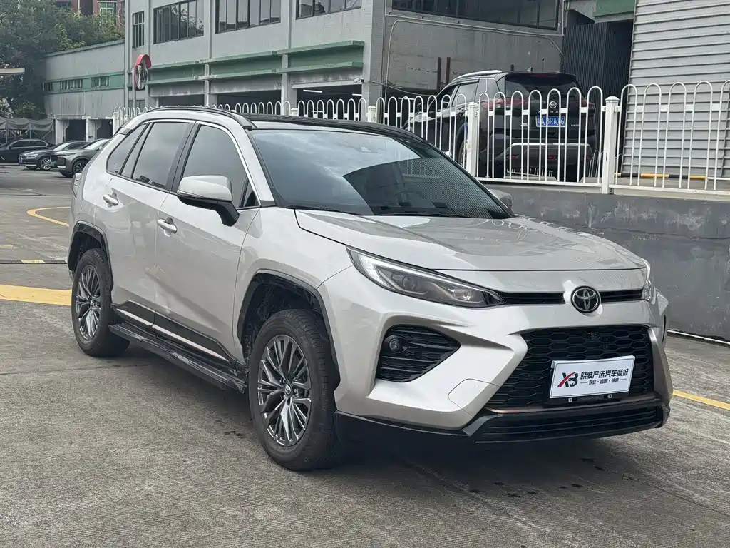 Wildlander 2.0 L CVT 2 WD Luxury PLUS