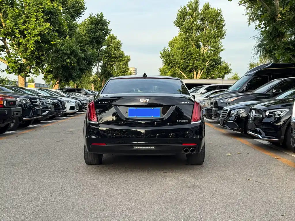 Cadillac CT6 28 T Leading