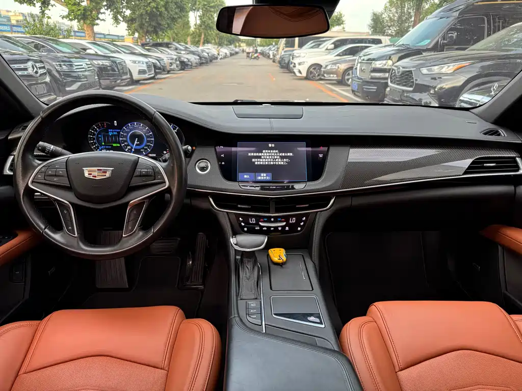 Cadillac CT6 28 T Leading