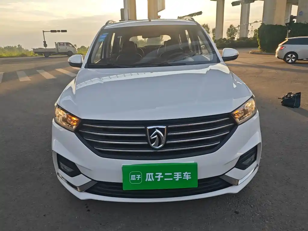 Baojun 360 宝骏360 2019款 1.5 L 手动精英型 国VI