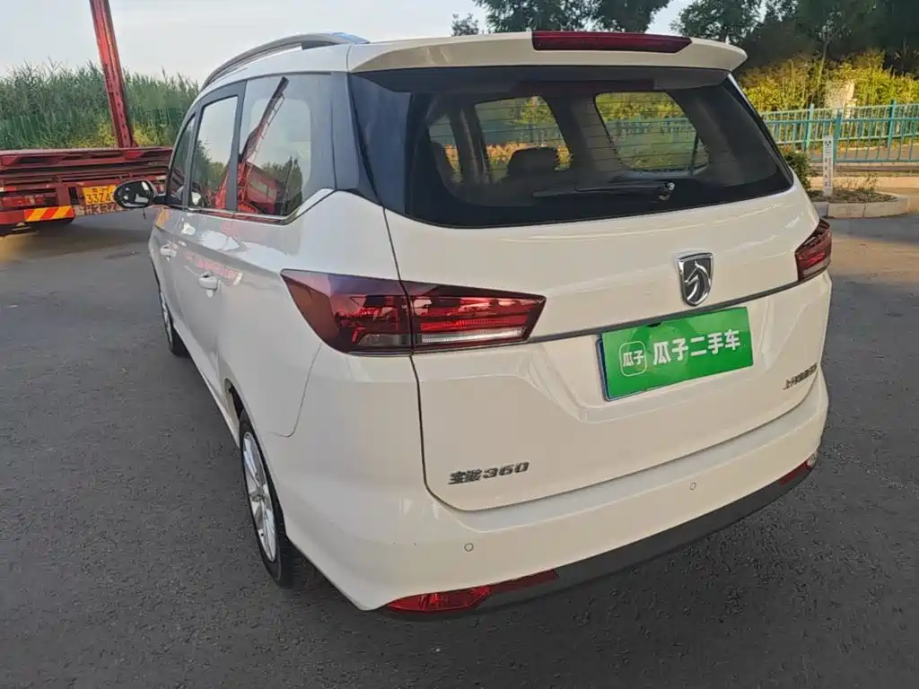 Baojun 360 宝骏360 2019款 1.5 L 手动精英型 国VI