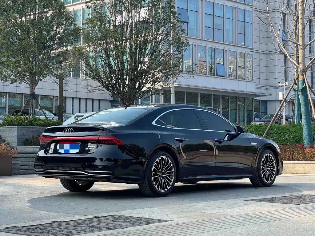 Audi A7 L 45 TFSI Luxury