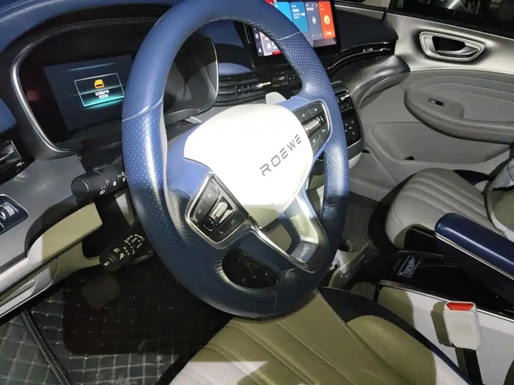 Roewe iMAX8 400 TGI Supreme Series Honored