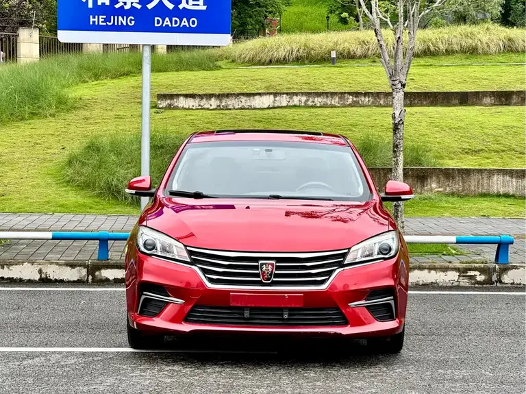 Roewe 360 荣威360 2018款 PLUS 1.5 L 手动尊享版