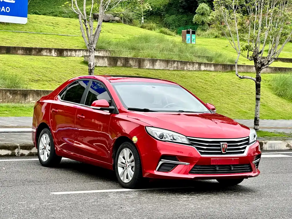Roewe 360 荣威360 2018款 PLUS 1.5 L 手动尊享版