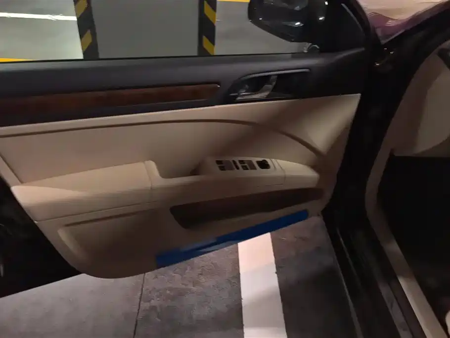 Superb 1.8 TSI Auto Elegant