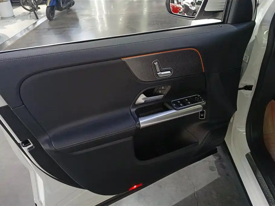 Mercedes-Benz GLA GLA 200