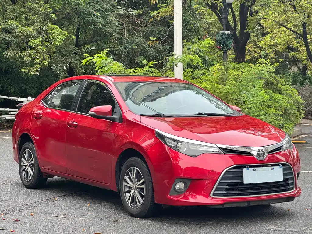 Levin 1.6 G CVT Elite