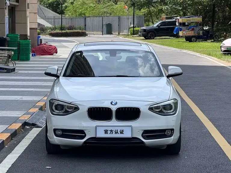 BMW 1 Series (Import) Facelift 118 i Sport